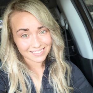 Meet your Posher, Cara